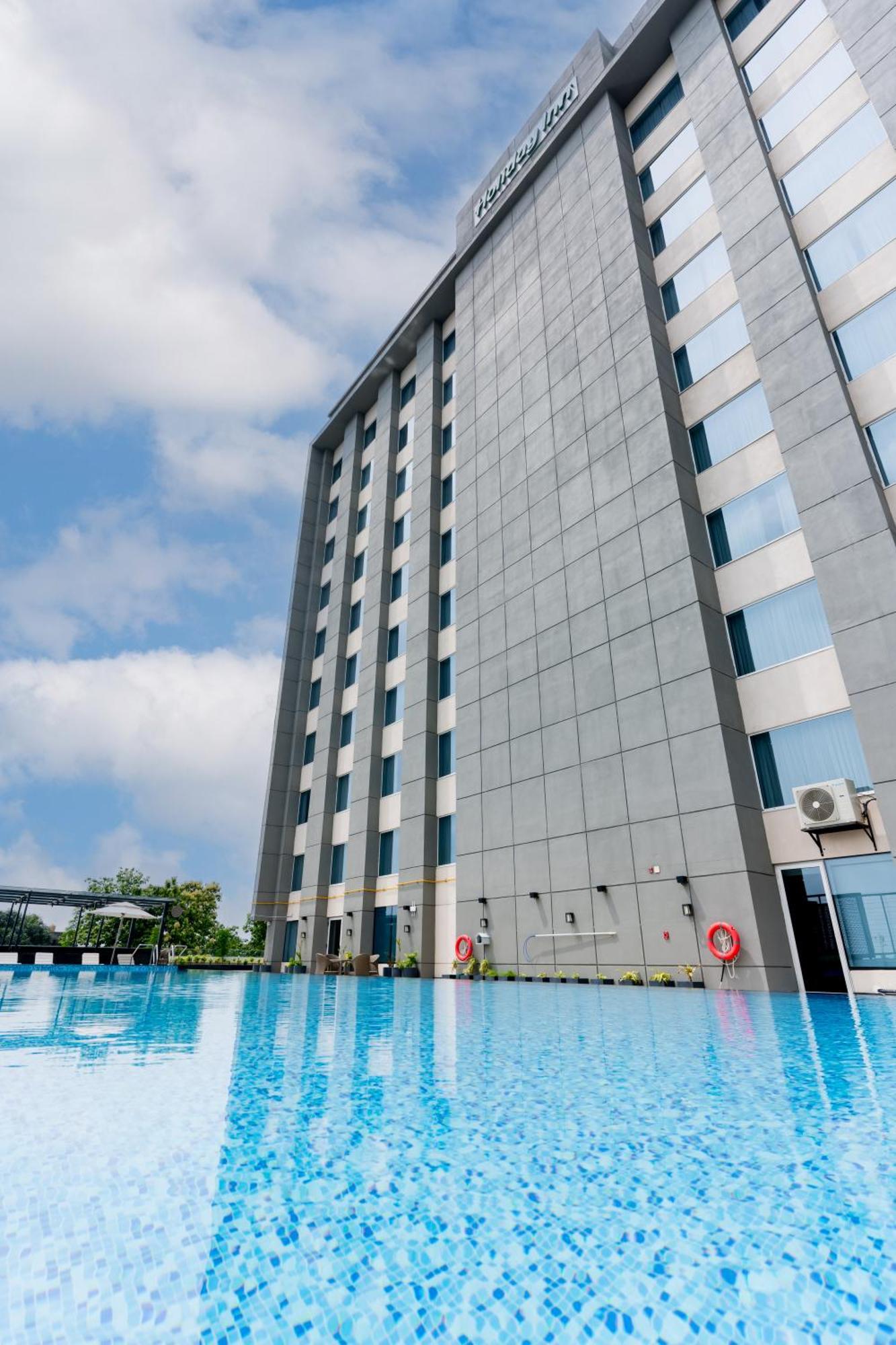 Holiday Inn Lucknow Airport By Ihg Kültér fotó